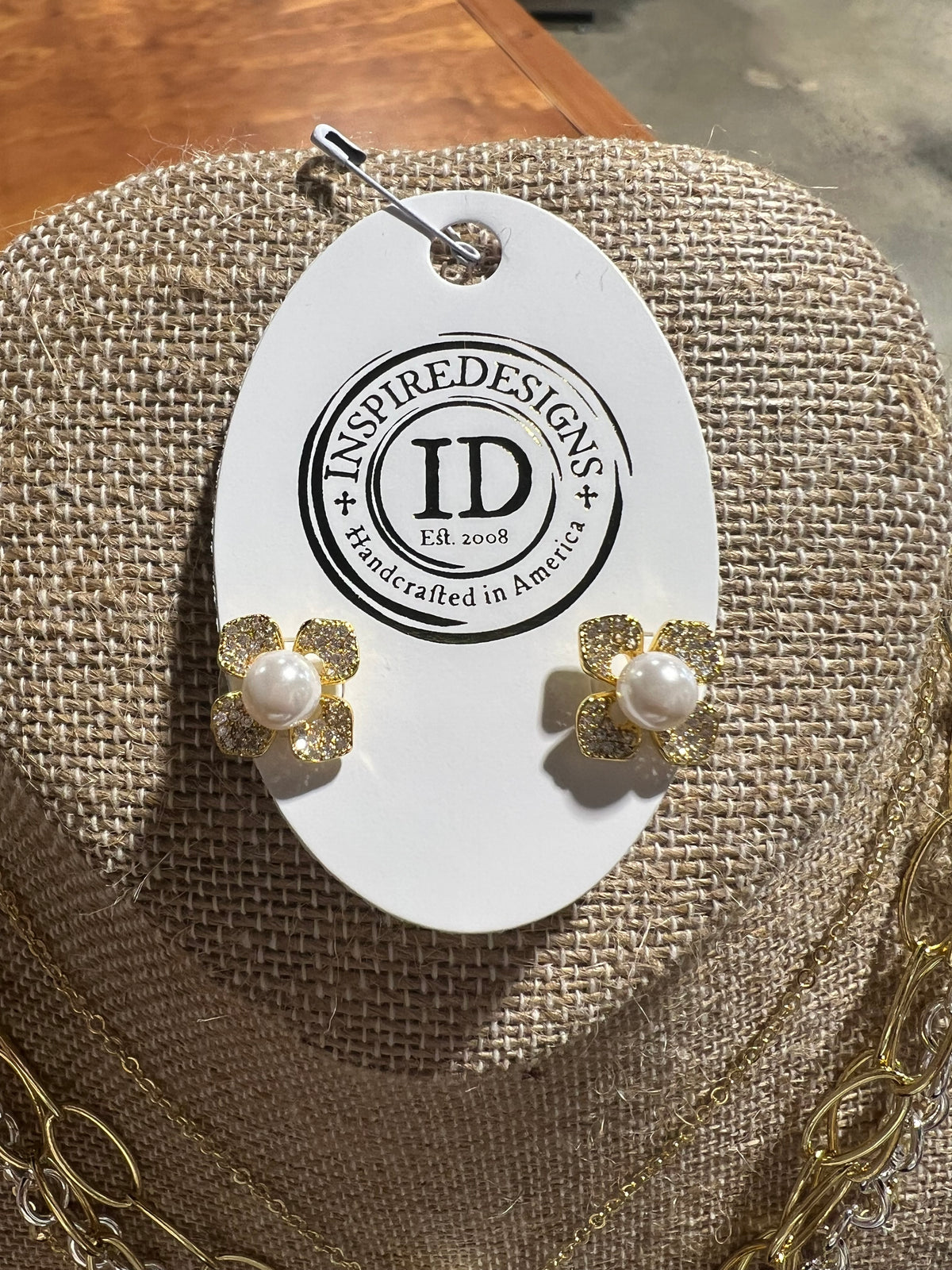 Pearly Flower Earrings-Gold
