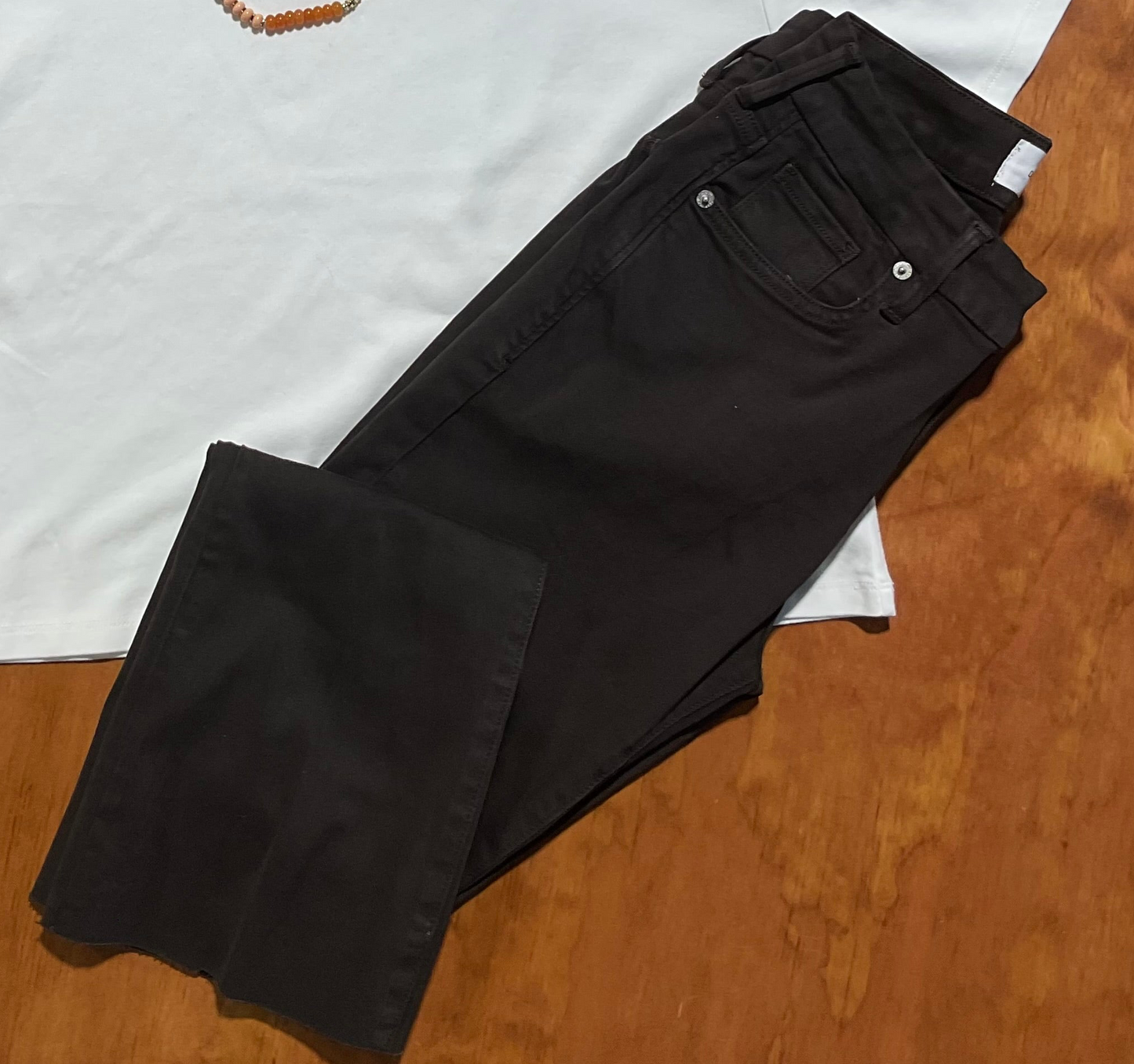 Jeanne Cropped Jeans - Chocolate Torte