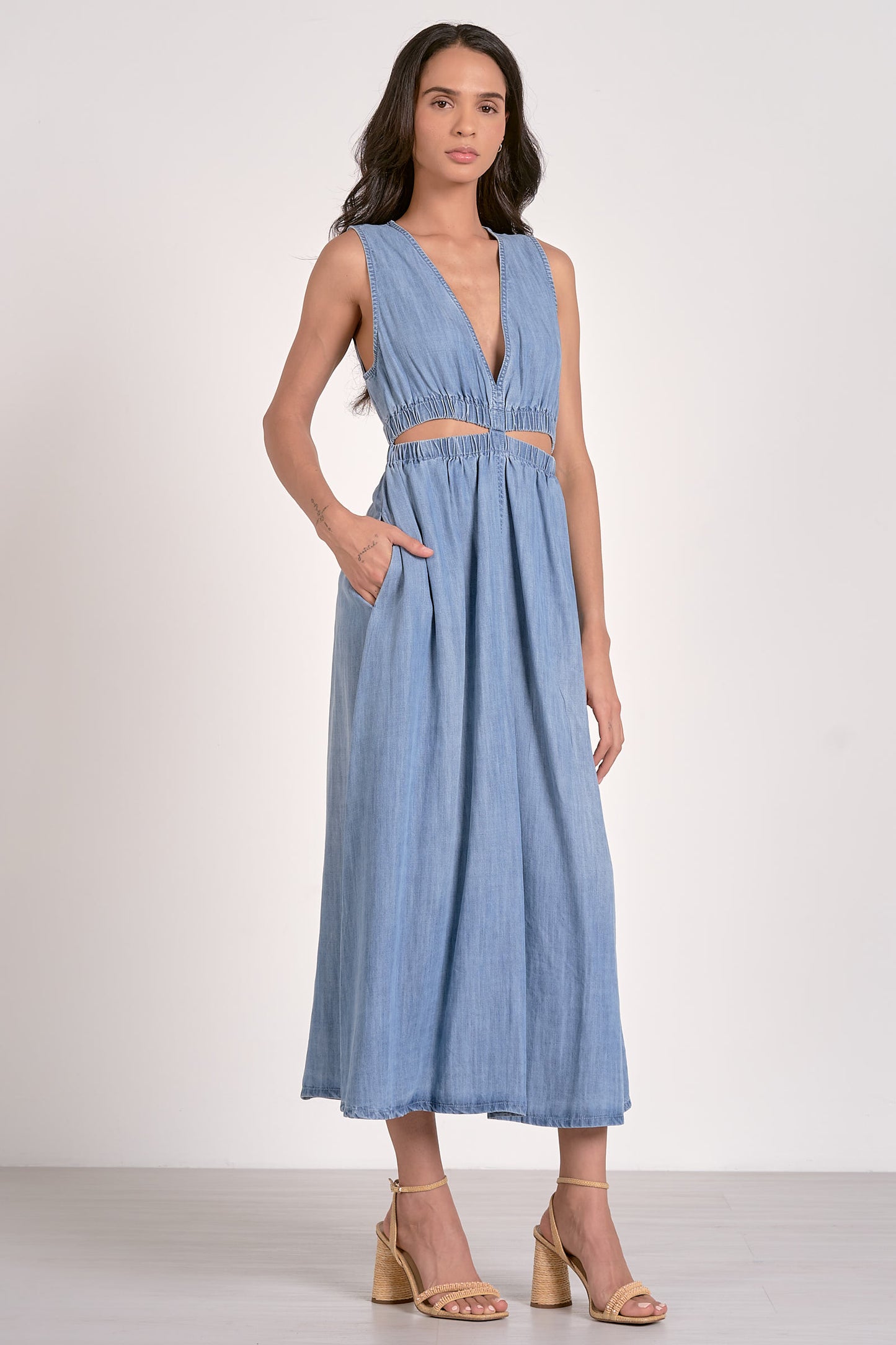 Denim sleeveless midi dress